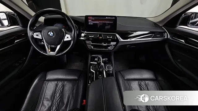 BMW 5 Series (G30) id 3128374 из Кореи 17