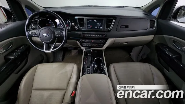 Kia The New Carnival id 2802561 из Кореи 17