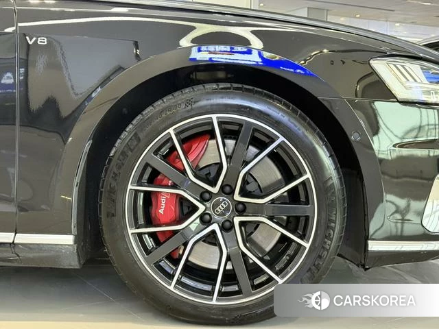 Audi A8 id 4301506 из Китая 16