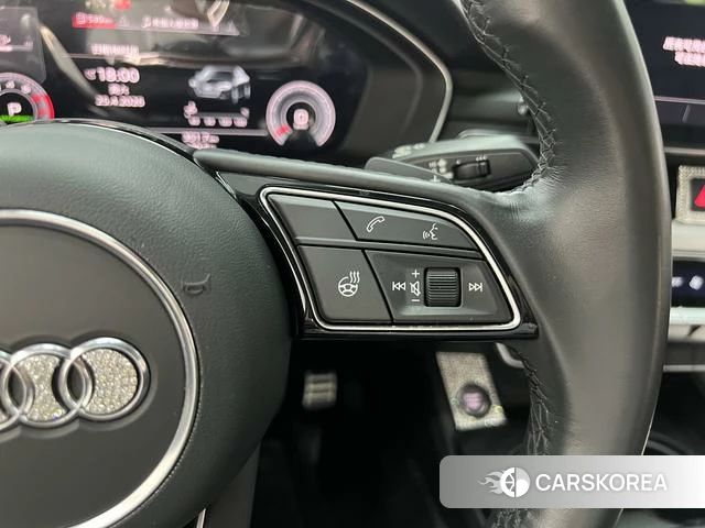 Audi A4L id 4290436 из Китая 33