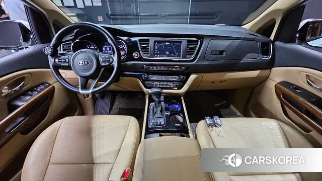 Kia All New Carnival id 2995784 из Кореи 17