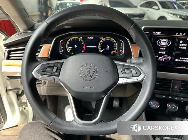 Volkswagen Bora id 4273685 из Китая 9