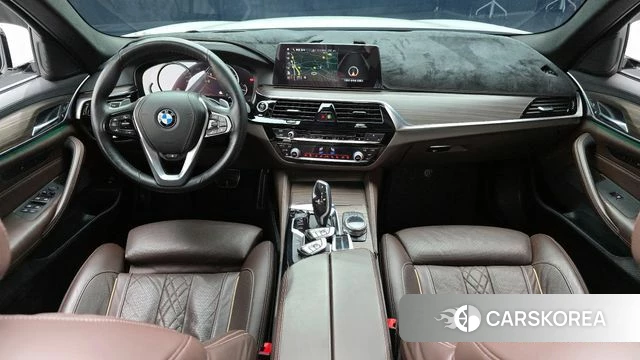 BMW 5 Series (G30) id 3943053 из Кореи 17