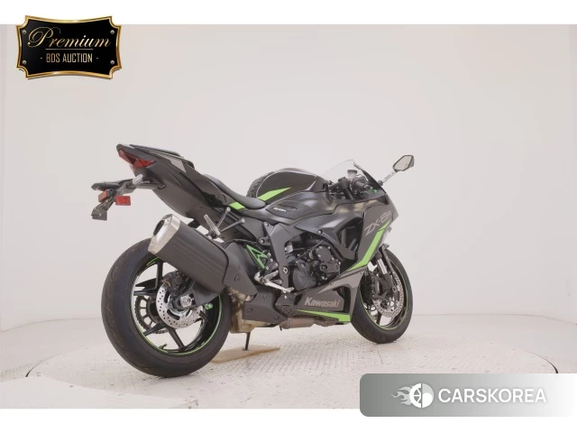 Kawasaki ZX-6R NINJA ABS 2025 из Японии, фото 5