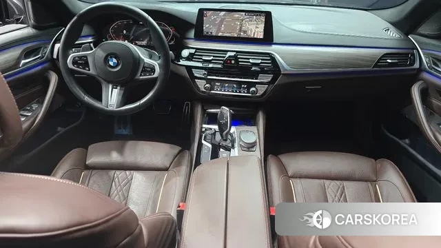 BMW 5 Series (G30) id 3368055 из Кореи 17