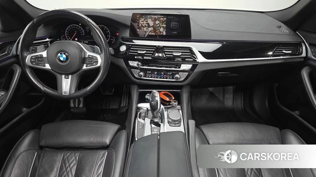 BMW 5 Series (G30) id 3885870 из Кореи 17