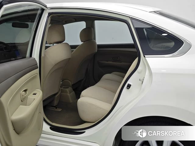 Nissan Xuan Yi id 4254532 из Китая 17