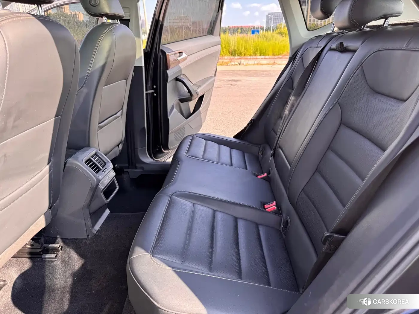 Volkswagen Tharu id 4628999 из Китая 20