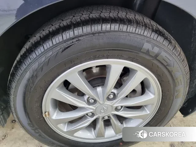 Hyundai The New Avante AD id 3399205 из Кореи 17