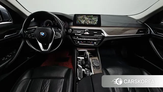 BMW 5 Series (G30) id 3773159 из Кореи 17