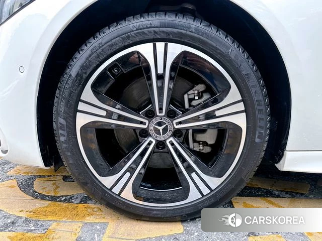 Mercedes-Benz Class C id 4348357 из Китая 27