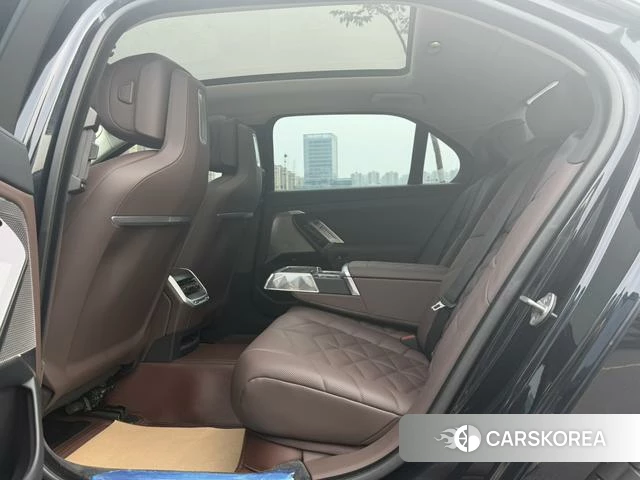 BMW 7 series id 4297794 из Китая 17