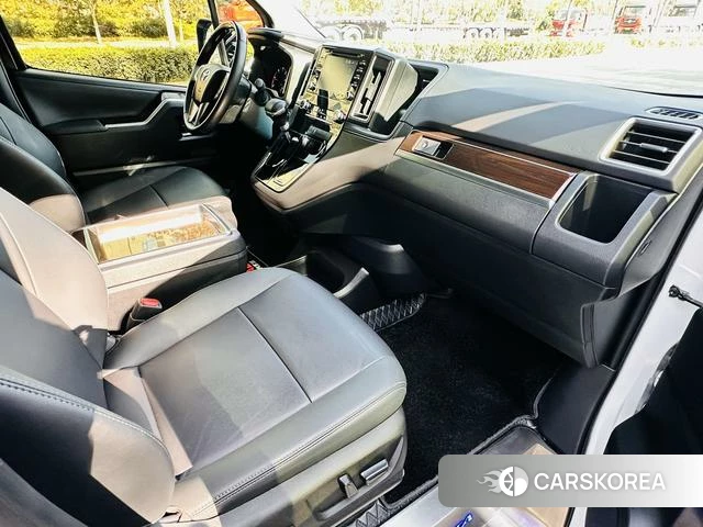 Toyota Granvia (overseas) id 4261859 из Китая 15