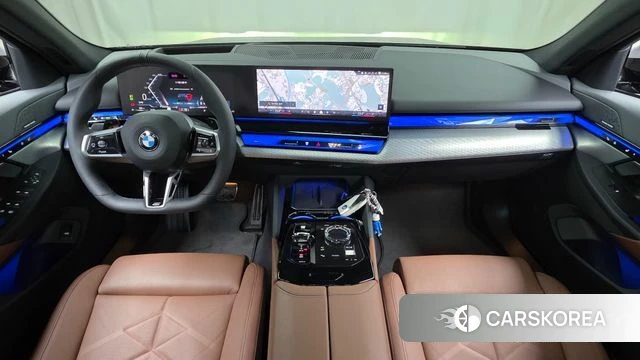 BMW 5 Series (G60) id 3850268 из Кореи 17