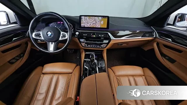 BMW 5 Series (G30) id 3788531 из Кореи 17