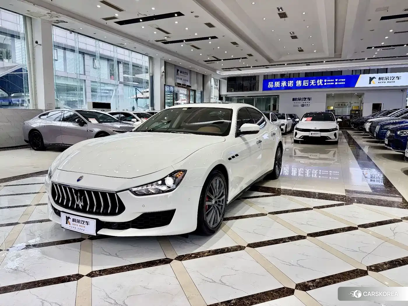 Maserati Ghibli id 4539454 из Китая 16