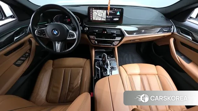 BMW 5 Series (G30) id 3411509 из Кореи 17