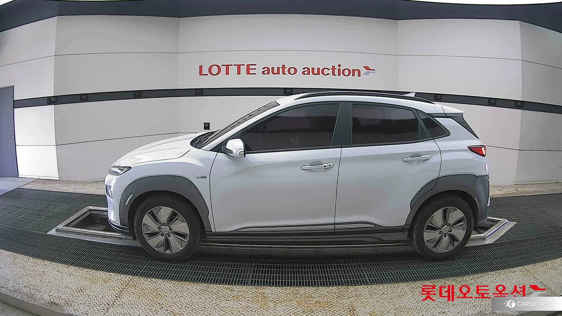 Hyundai KONA Electric id 4289419 из Кореи 32