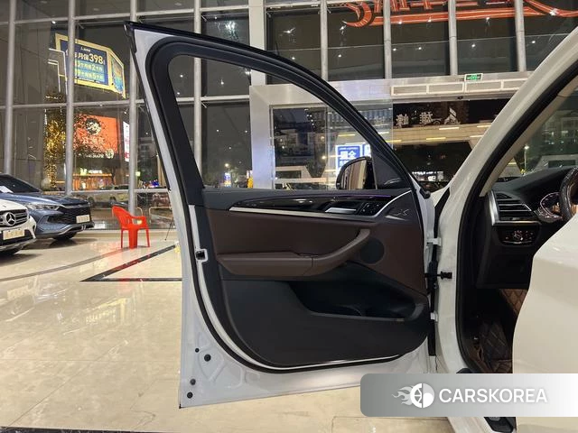 BMW X3 id 4394016 из Китая 21