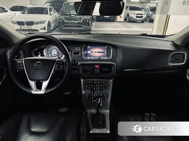 Volvo V40 Cross-Country id 3955704 из Кореи 17