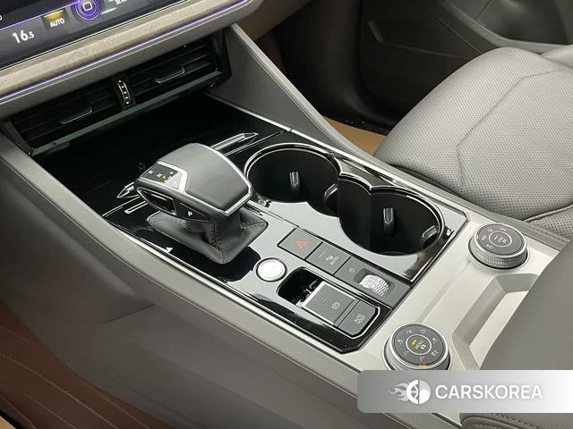 Volkswagen Touareg id 4258632 из Китая 32