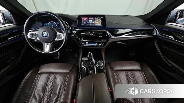 BMW 5 Series (G30) id 4331438 из Кореи 17