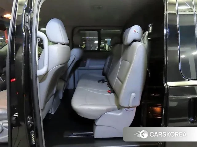 Hyundai The New Grand Starex id 3789680 из Кореи 17