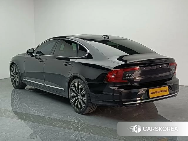 Volvo S90 id 4254737 из Китая 17