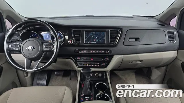 Kia The New Carnival id 2813111 из Кореи 17