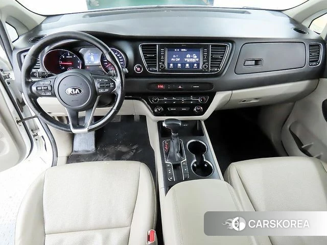 Kia The New Carnival id 4406383 из Кореи 17