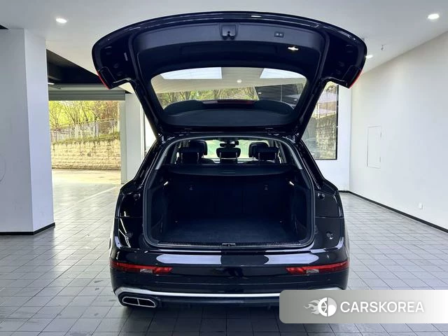 Audi Q5L id 4272485 из Китая 9