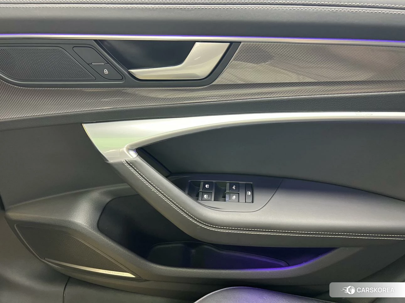 Audi A6L id 4468163 из Китая 30