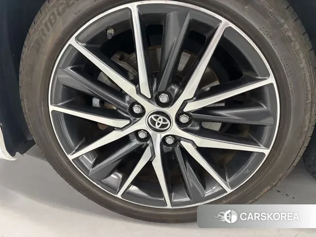 Toyota Camry (XV70) id 3335068 из Кореи 15