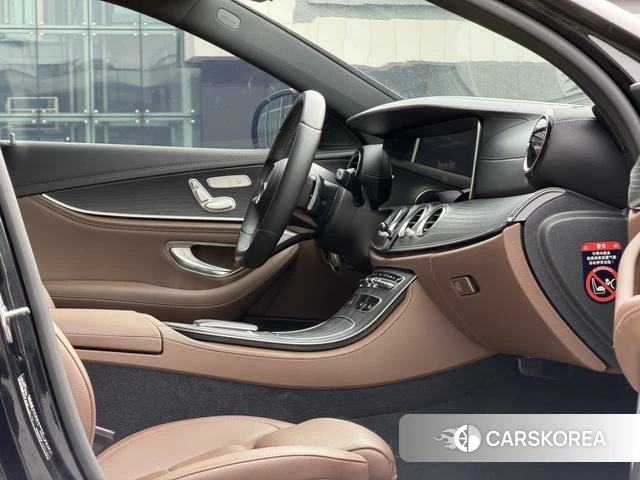 Mercedes-Benz E-class id 4217378 из Китая 11