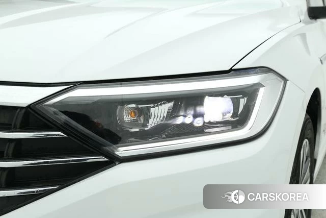 Volkswagen Sagitar id 4321007 из Китая 17