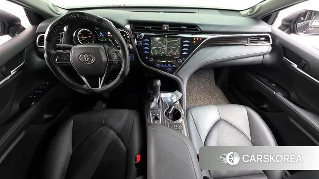 Toyota Camry (XV70) id 3631915 из Кореи 17