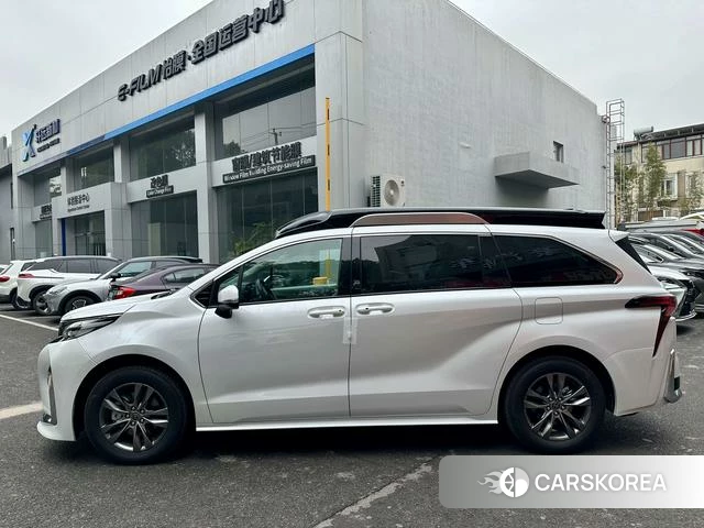 Toyota Saina id 4239734 из Китая 9
