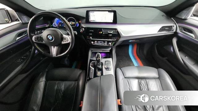 BMW 5 Series (G30) id 4447657 из Кореи 29