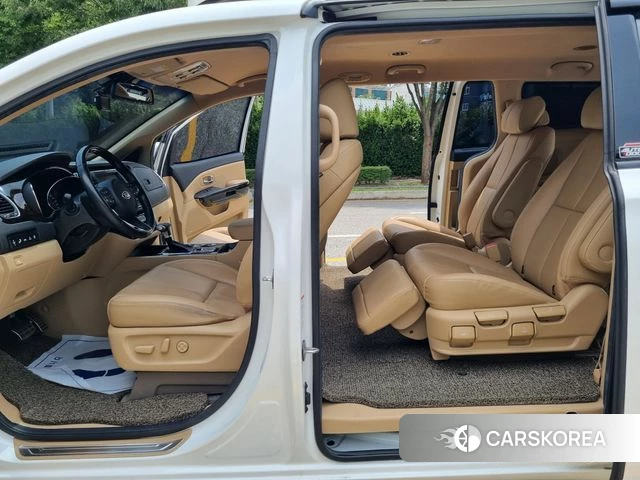 Kia The New Carnival id 4546945 из Кореи 17