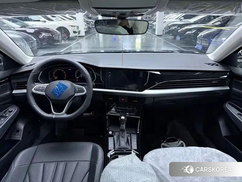 Volkswagen Passat id 4547532 из Китая 7