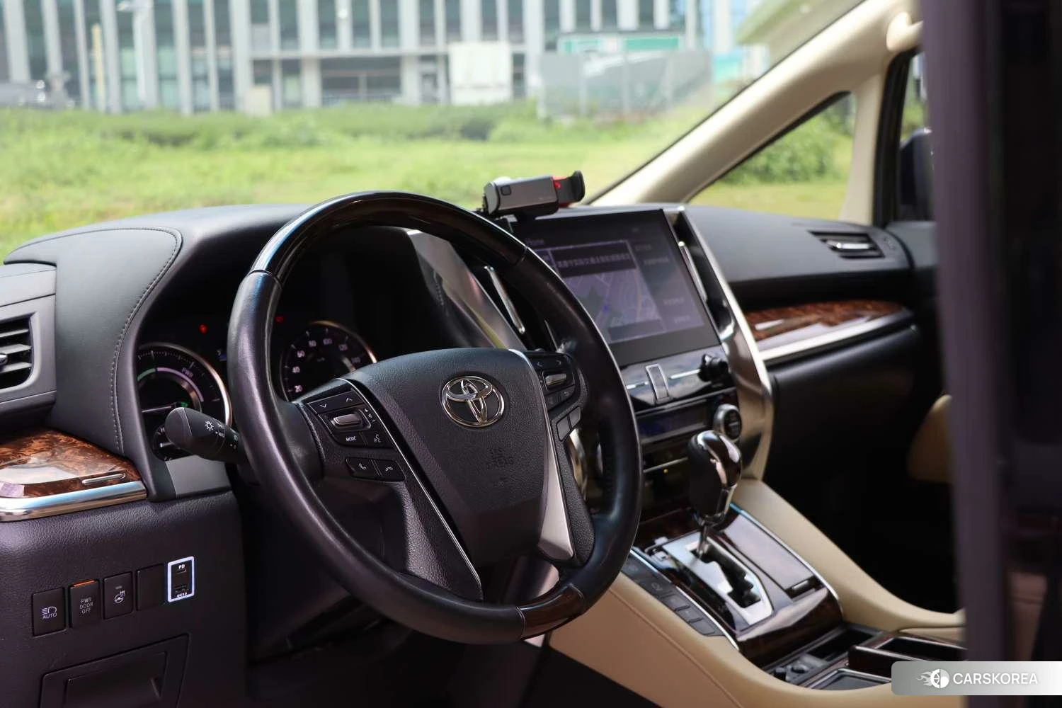Toyota Elfa id 4479810 из Китая 14