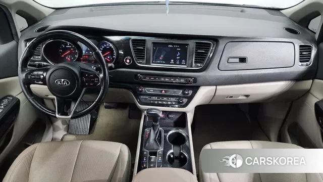 Kia The New Carnival id 3558014 из Кореи 17