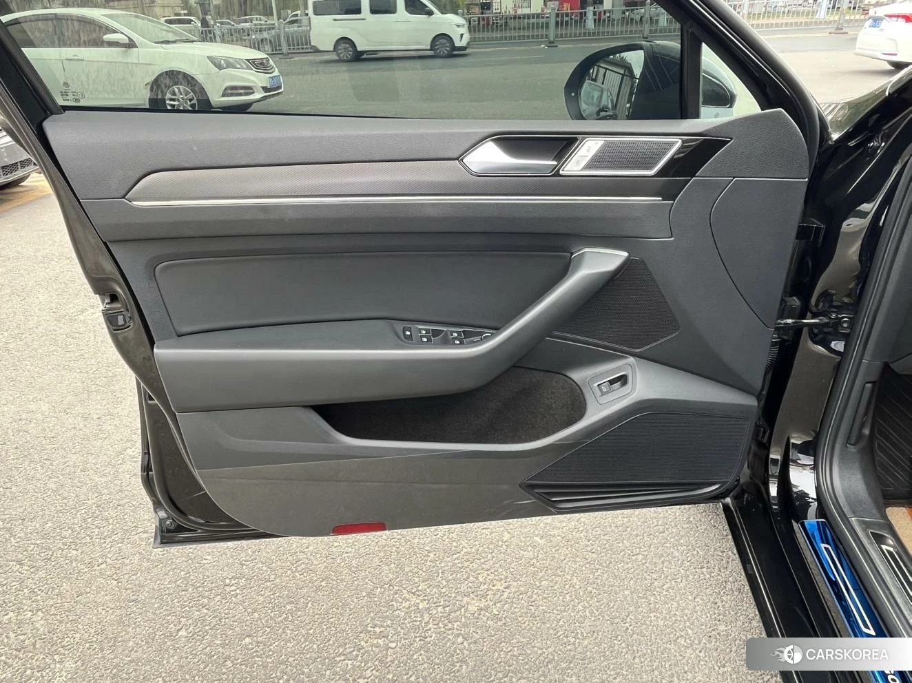 Volkswagen Magotan id 4510408 из Китая 8
