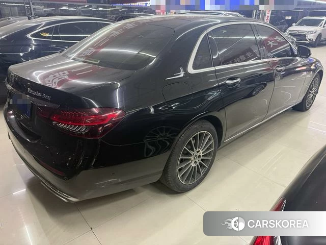 Mercedes-Benz E-class id 4260141 из Китая 8