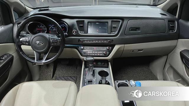 Kia The New Carnival id 4536181 из Кореи 17