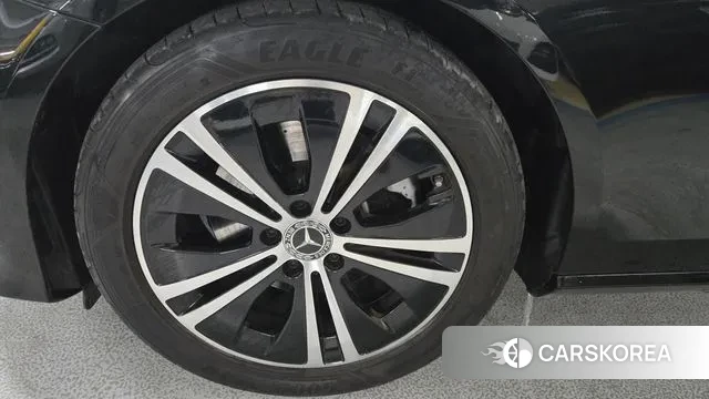 Mercedes-Benz E-Class W213 id 3635606 из Кореи 17