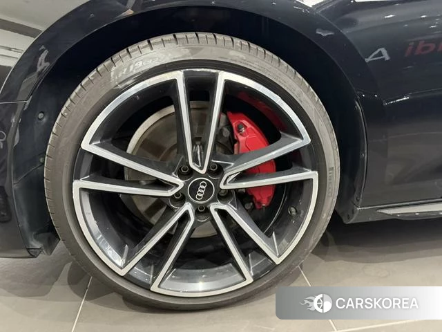 Audi A4L id 4260704 из Китая 14