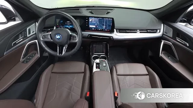 BMW iX1 (U11) id 2883813 из Кореи 17