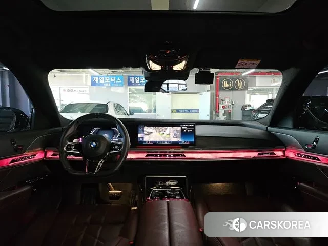 BMW 7 Series (G70) id 3341629 из Кореи 17