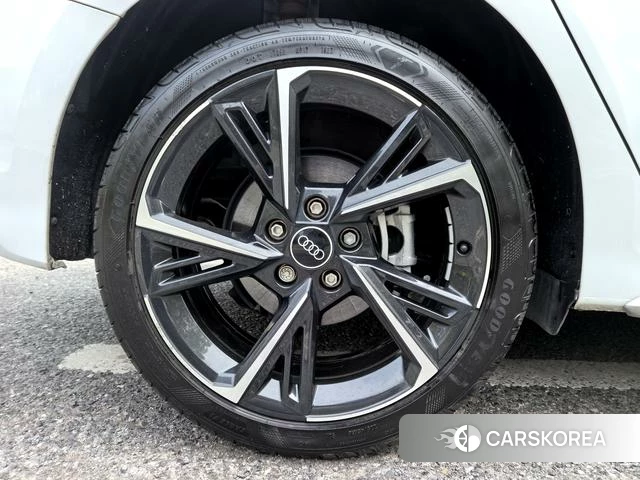 Audi A3 id 4277813 из Китая 11